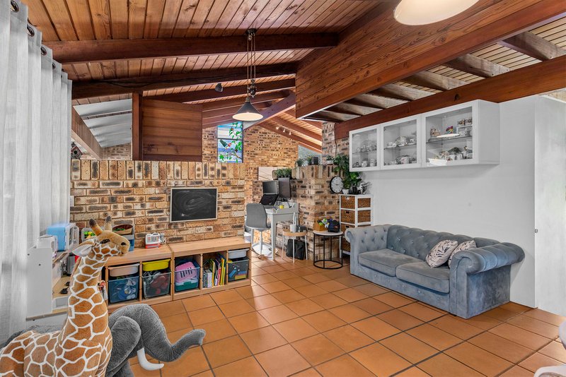 Photo - 34 Toolara Street, The Gap QLD 4061 - Image 5