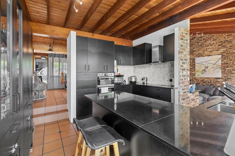 Photo - 34 Toolara Street, The Gap QLD 4061 - Image 7