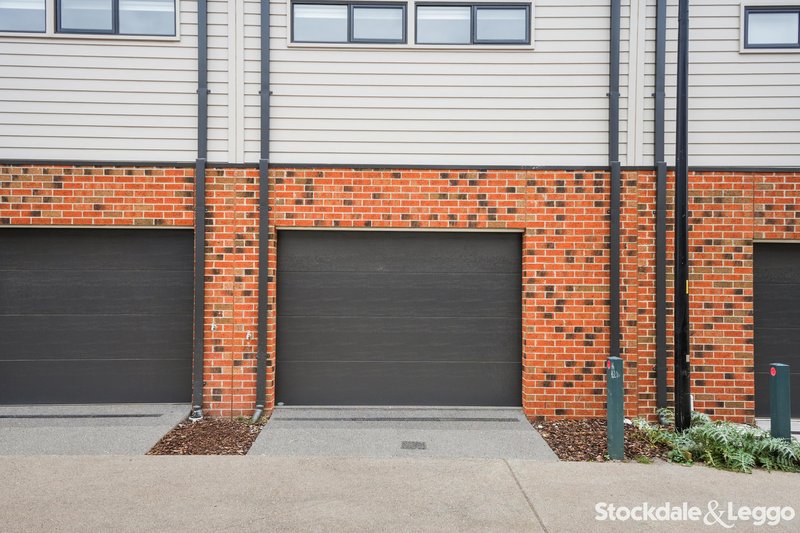 Photo - 34 Tottori Road, Truganina VIC 3029 - Image 2