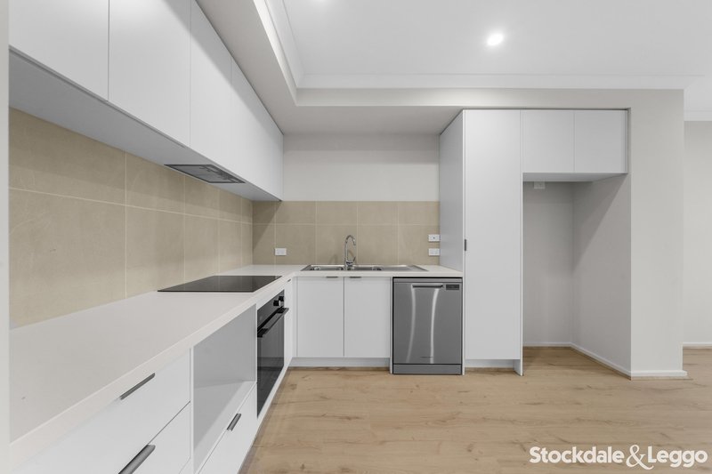 Photo - 34 Tottori Road, Truganina VIC 3029 - Image 3