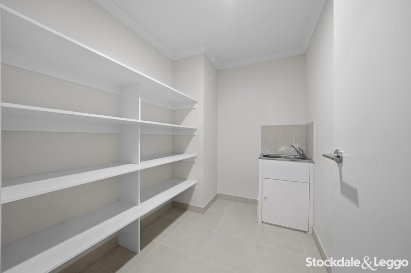 Photo - 34 Tottori Road, Truganina VIC 3029 - Image 12