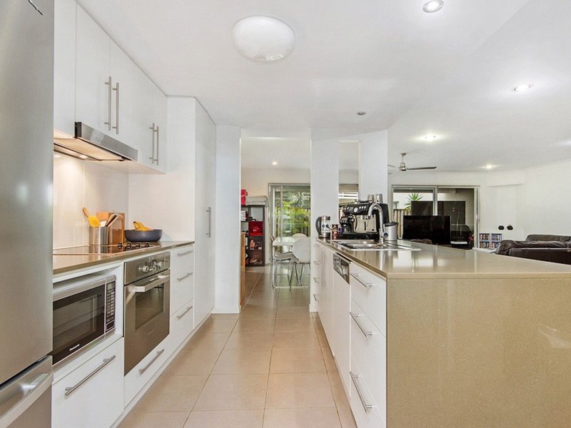 Photo - 34 Tours Way, Burleigh Waters QLD 4220 - Image 2