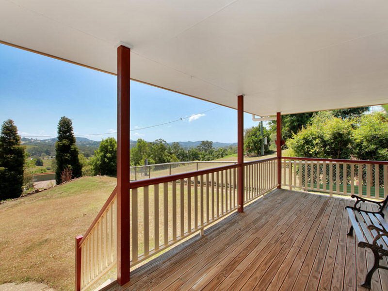 34 Towen View Court, West Woombye QLD 4559