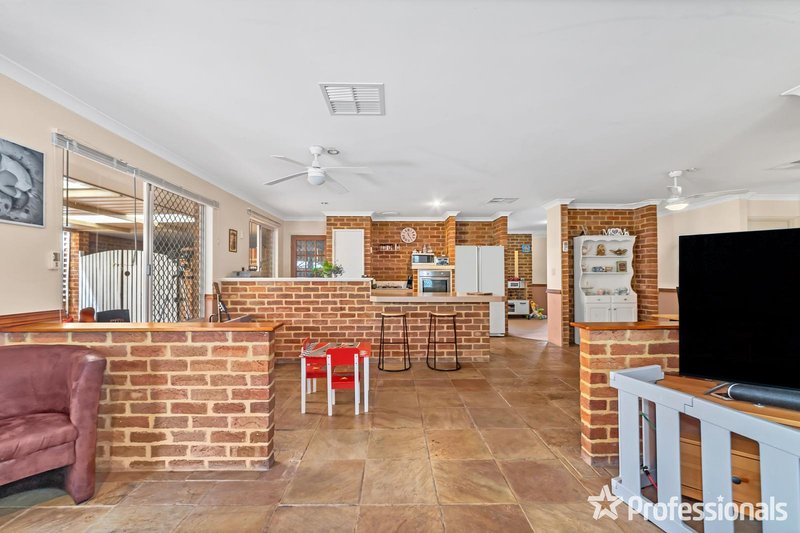 Photo - 34 Tryall Avenue, Port Kennedy WA 6172 - Image 7