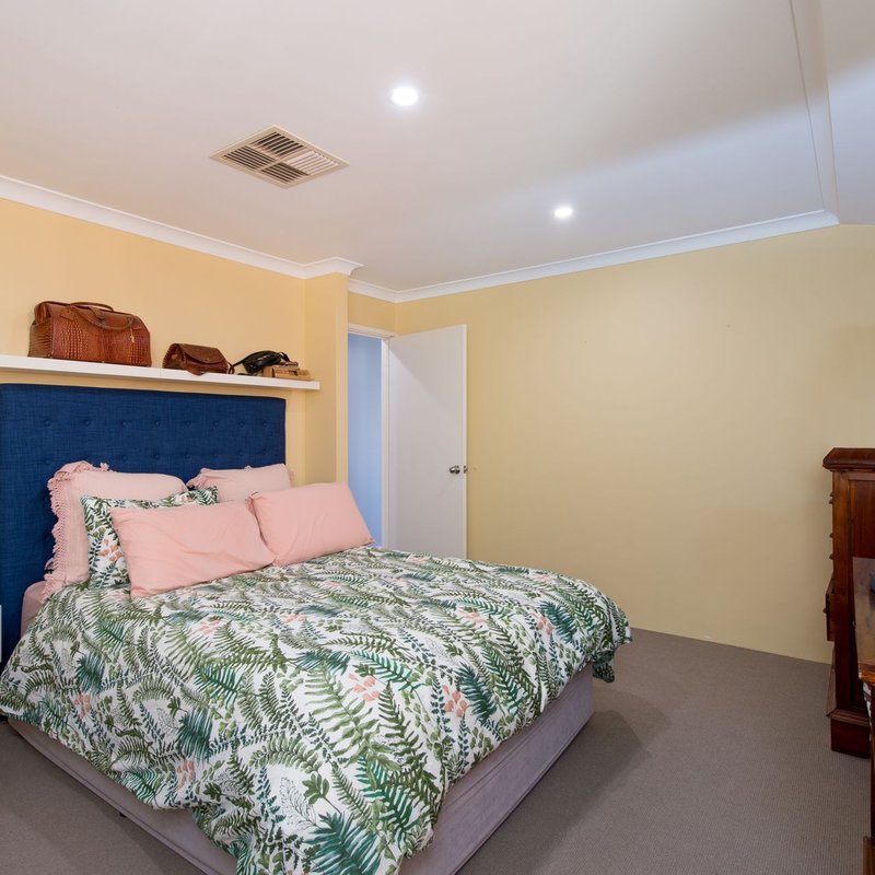 Photo - 34 Twilight Mews, Aubin Grove WA 6164 - Image 7