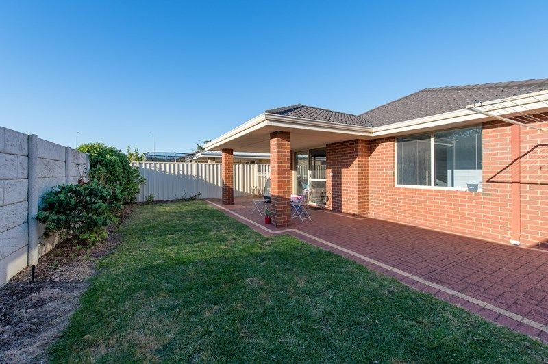 Photo - 34 Twilight Mews, Aubin Grove WA 6164 - Image 10