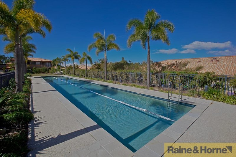 Photo - 3/4 University Drive, Robina QLD 4226 - Image 5