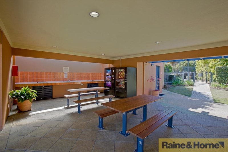 Photo - 3/4 University Drive, Robina QLD 4226 - Image 8