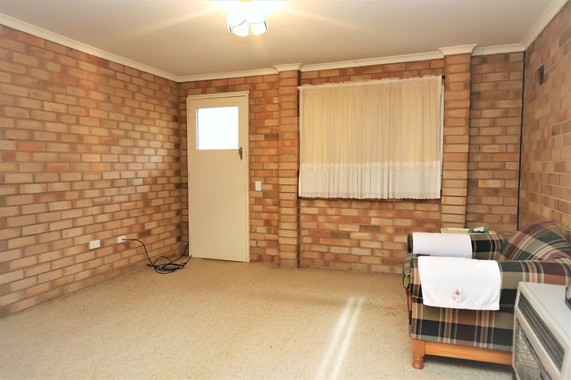 Photo - 34 Ursula Street, Cootamundra NSW 2590 - Image 6