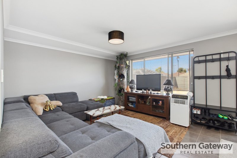 Photo - 34 Walden Street, Wellard WA 6170 - Image 4