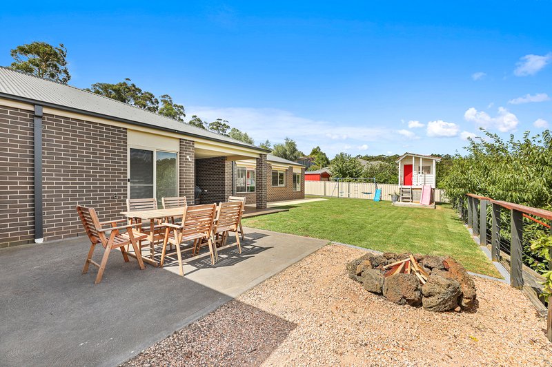 Photo - 34 Waterside Drive, Drouin VIC 3818 - Image 17