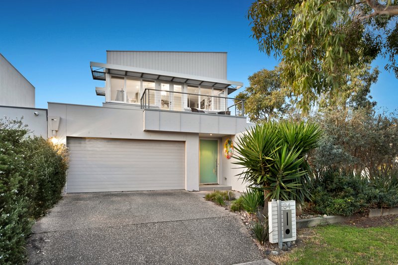 Photo - 34 Waterside Drive, Waterways VIC 3195 - Image