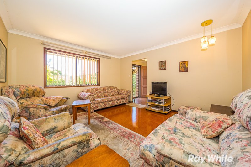 Photo - 34 Wattle Avenue, Bongaree QLD 4507 - Image 4