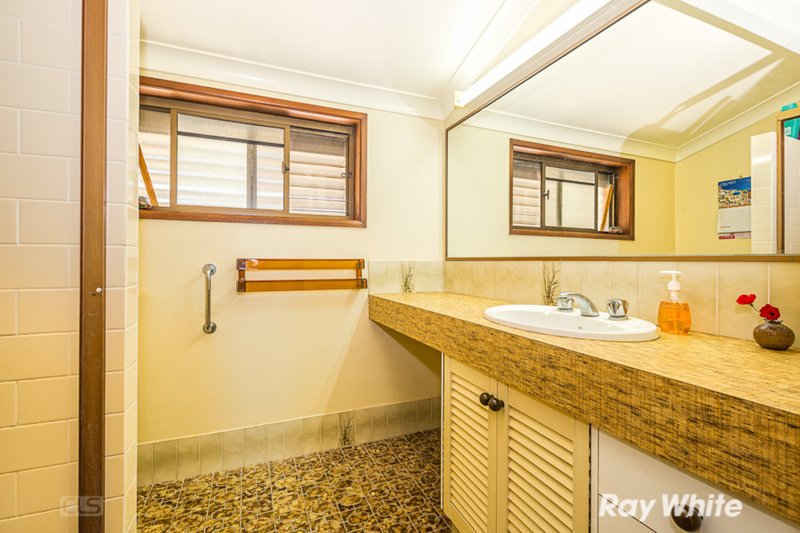 Photo - 34 Wattle Avenue, Bongaree QLD 4507 - Image 9