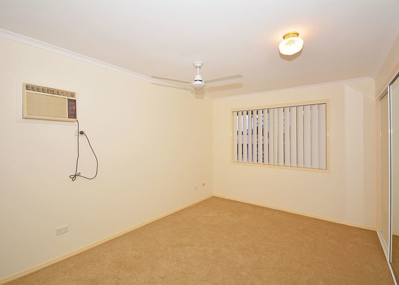 Photo - 34 Wedge Street, Urraween QLD 4655 - Image 7