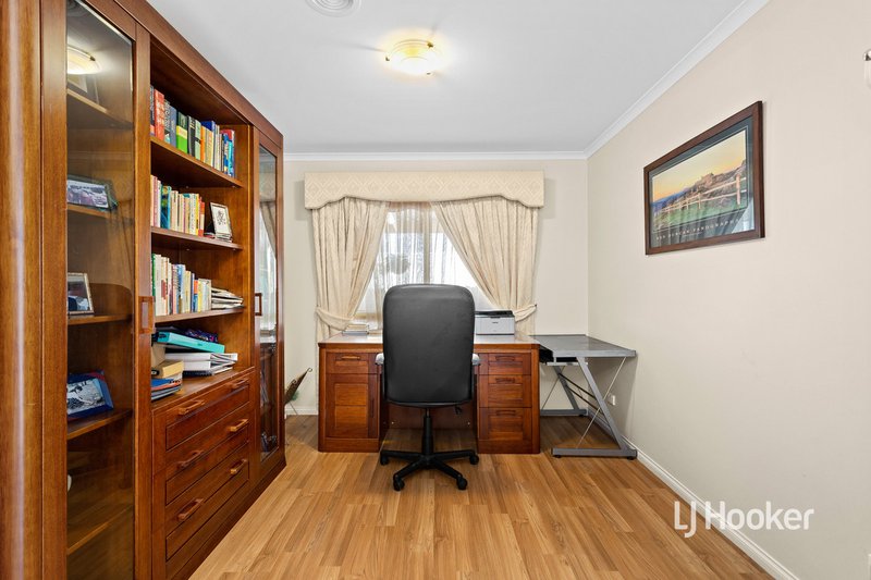 Photo - 34 William Leake Avenue, Seabrook VIC 3028 - Image 16