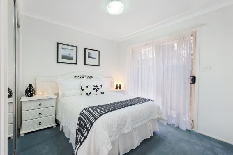 Photo - 34 Windorra Avenue, Glenmore Park NSW 2745 - Image 10