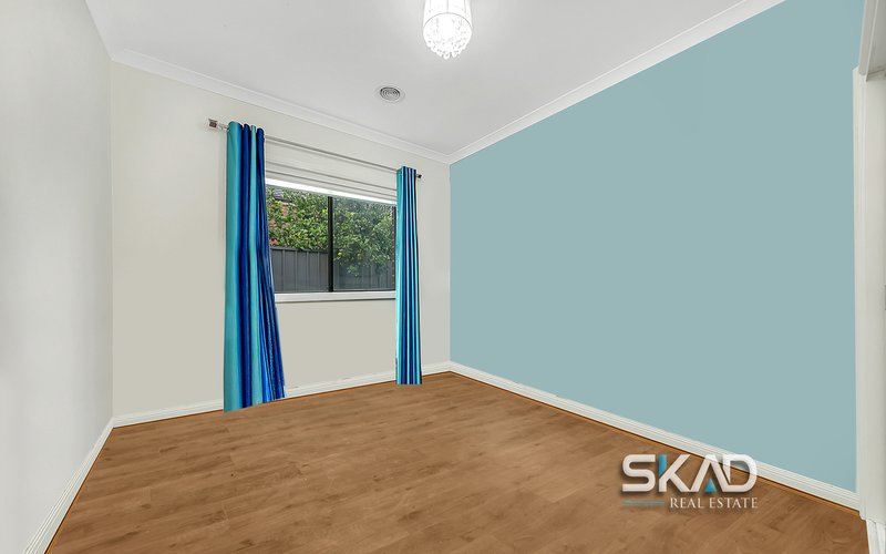 Photo - 34 Wisteria Avenue, Craigieburn VIC 3064 - Image 7