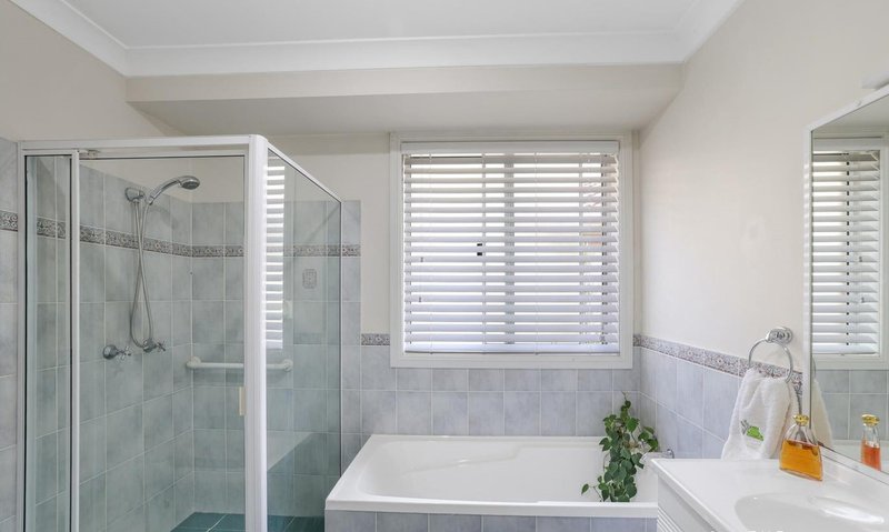 Photo - 34 Woodbury Park Drive, Mardi NSW 2259 - Image 6