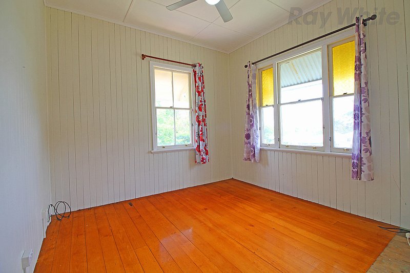 Photo - 34 Woodend Road, Woodend QLD 4305 - Image 24