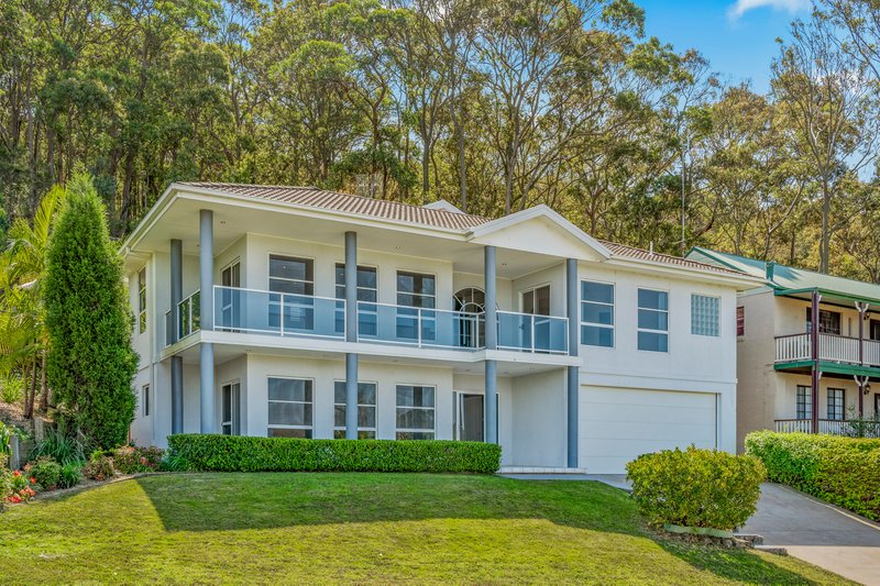 34 Woodside Drive, Eleebana NSW 2282