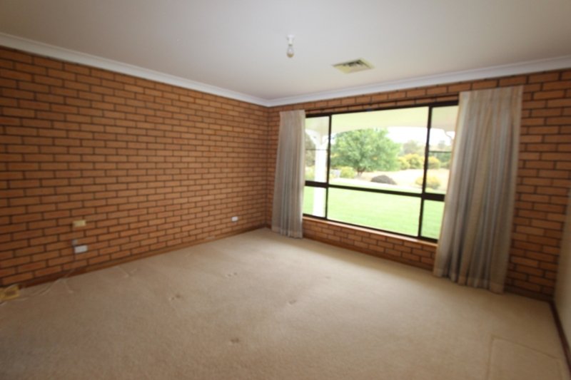 Photo - 34 Woodside Drive, Mount Rankin NSW 2795 - Image 15