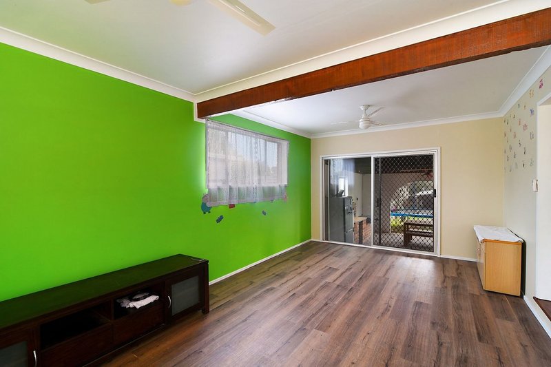 Photo - 34 Woolana Avenue, Budgewoi NSW 2262 - Image 5