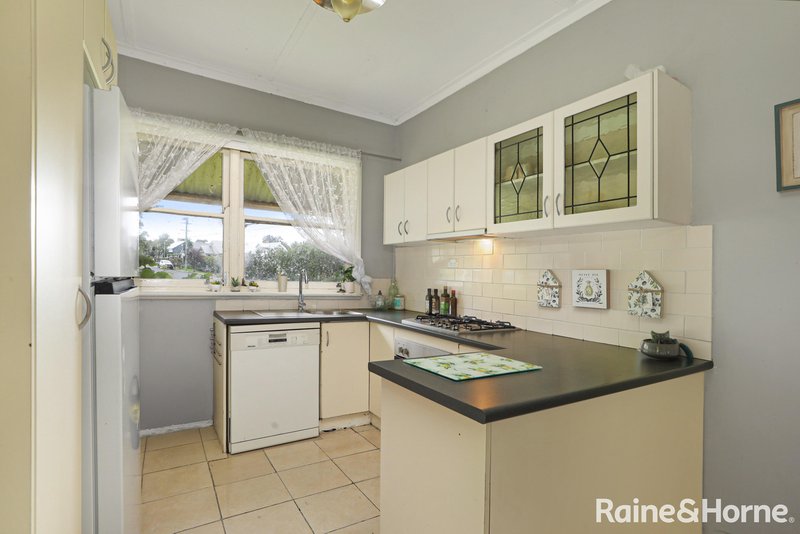 Photo - 34 Yarrawa Street, Moss Vale NSW 2577 - Image 5