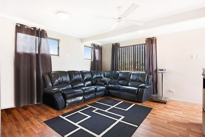 Photo - 34 Zammit Street, Deception Bay QLD 4508 - Image 2