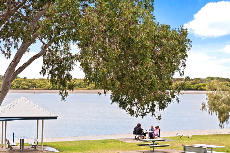 Photo - 3/40-44 Picnic Point Esplanade, Maroochydore QLD 4558 - Image 2