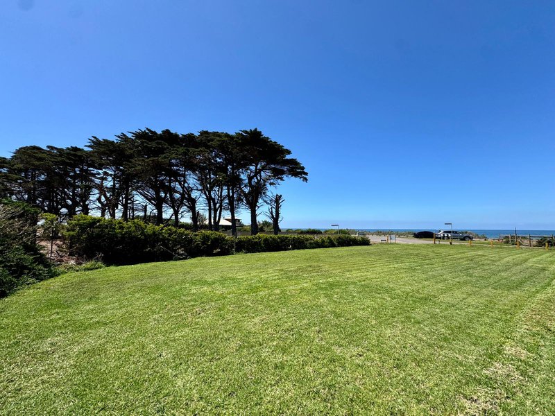 Photo - 340 Cunninghams Road, Werribee South VIC 3030 - Image 11