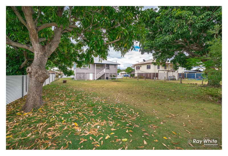 Photo - 340 Dean Street, Frenchville QLD 4701 - Image 17