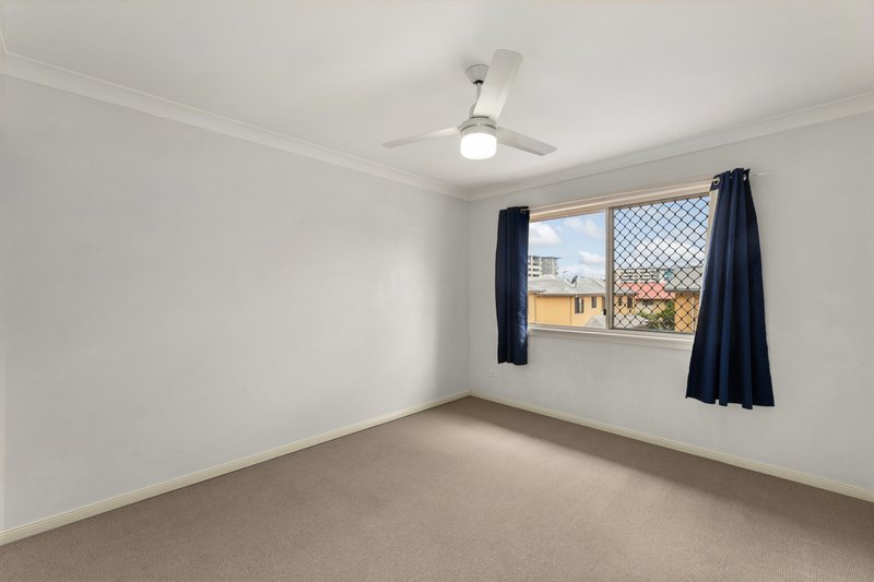 Photo - 3/40 Latham Street, Chermside QLD 4032 - Image 12