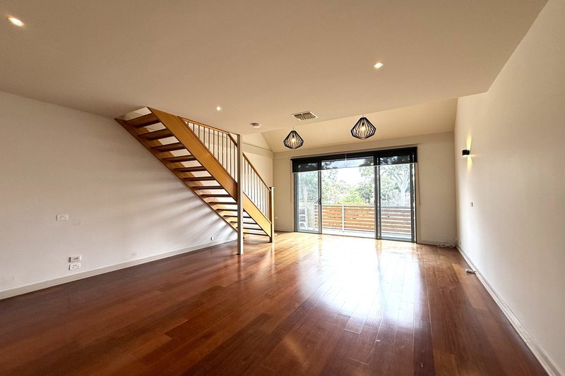 Photo - 3/40 Springthorpe Boulevard, Macleod VIC 3085 - Image 4