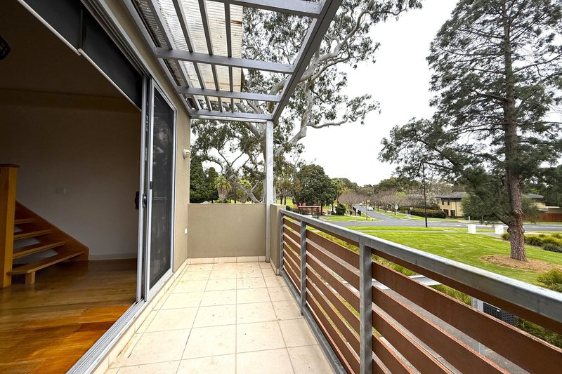 Photo - 3/40 Springthorpe Boulevard, Macleod VIC 3085 - Image 10