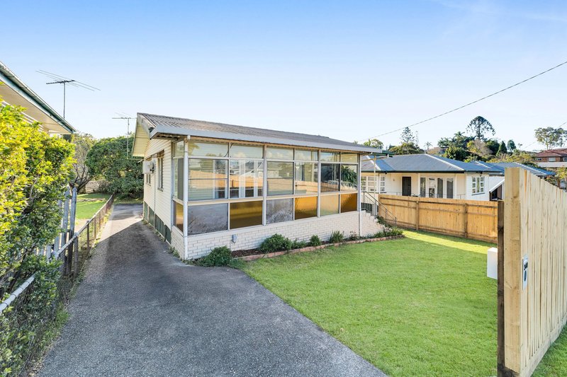 Photo - 340 Webster Road, Stafford Heights QLD 4053 - Image 2