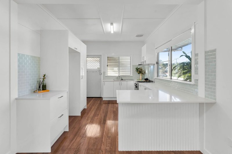 Photo - 340 Webster Road, Stafford Heights QLD 4053 - Image 5