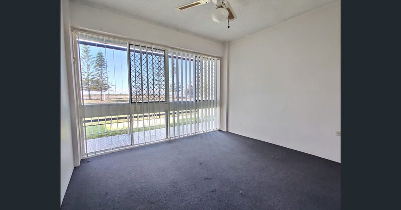 Photo - 3/402 Marine Parade, Biggera Waters QLD 4216 - Image 5