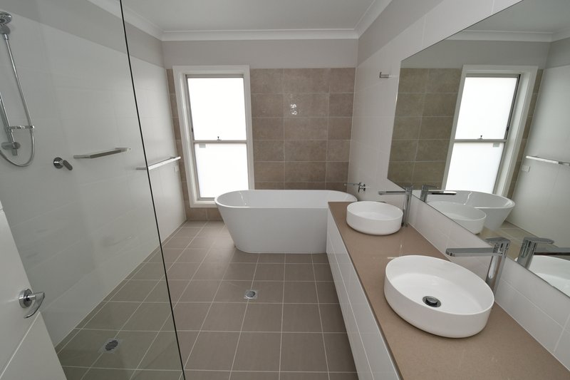 Photo - 340C Howick Street, Bathurst NSW 2795 - Image 17