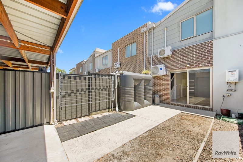 Photo - 34/1-11 Hyde Park Avenue, Craigieburn VIC 3064 - Image 13