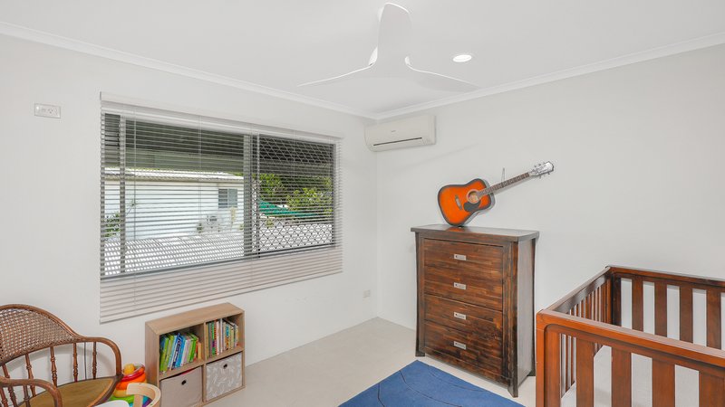 Photo - 34/1-19 Poinciana Street, Holloways Beach QLD 4878 - Image 9