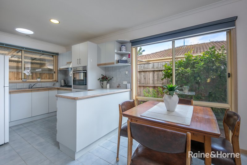 Photo - 3/41-43 Harker Street, Sunbury VIC 3429 - Image 7