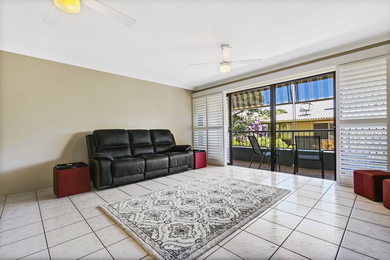 Photo - 3/41-43 Lower Gay Terrace , Caloundra QLD 4551 - Image 2