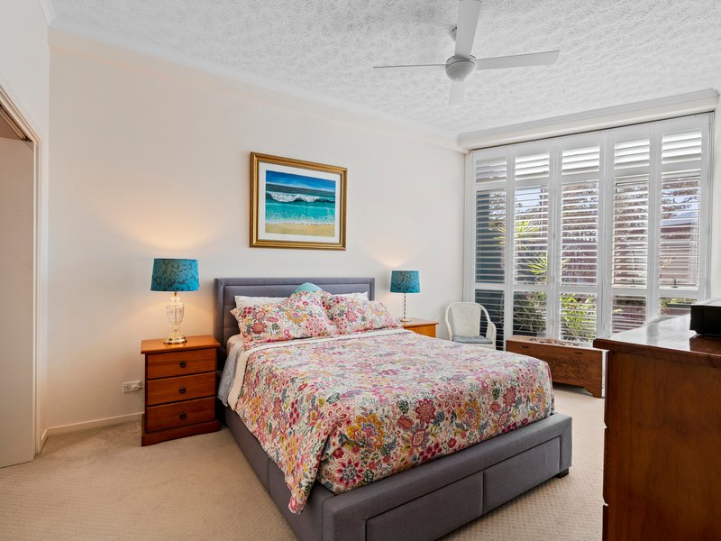 Photo - 3/41-43 Marine Parade, Redcliffe QLD 4020 - Image 10