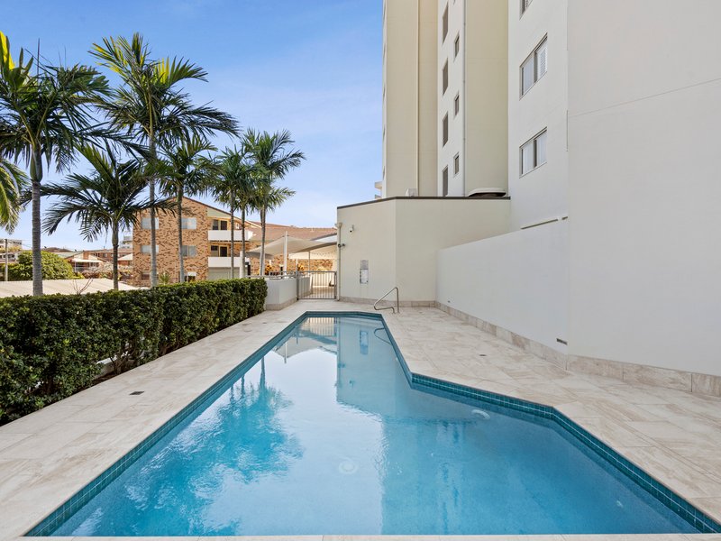 Photo - 3/41-43 Marine Parade, Redcliffe QLD 4020 - Image 16