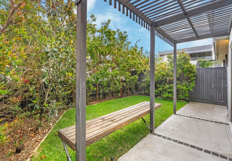 Photo - 3/41 Days Avenue, Yeronga QLD 4104 - Image 17