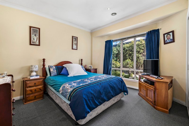 Photo - 3/41 Kenilworth Parade, Ivanhoe VIC 3079 - Image 6