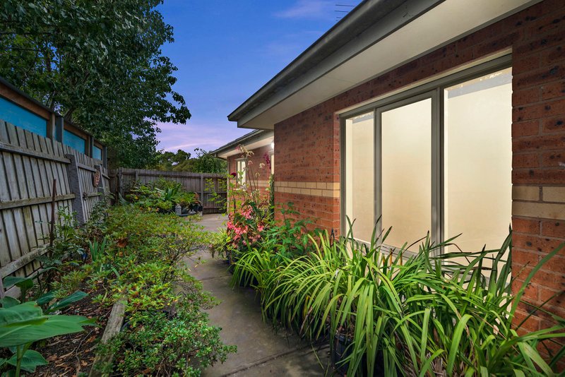 Photo - 3/41 Kenilworth Parade, Ivanhoe VIC 3079 - Image 10