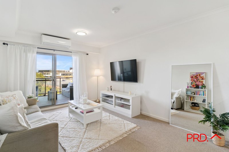 Photo - 34/1 Kentucky Court, Cockburn Central WA 6164 - Image 2