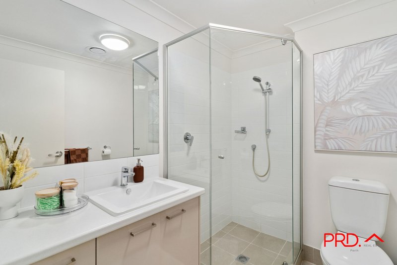 Photo - 34/1 Kentucky Court, Cockburn Central WA 6164 - Image 11